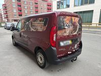 Gebraucht Fiat Doblò 101 PS (74 kW) 2015 Rot Van / Kleinbus