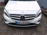 Gebraucht Mercedes A180 120 PS (88 kW) 2013 Weiß Limousine