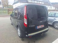 Gebraucht Ford Tourneo Connect Titanium 101 PS (74 kW) 2014 Pantherschwarz metallic Van / Kleinbus