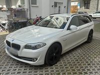 Gebraucht BMW 520 184 PS (135 kW) 2011 Weiß Kombi