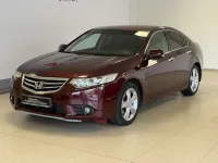 Gebraucht Honda Accord Lifestyle 156 PS (114 kW) 2011 Basque red pearl Limousine