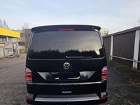 Second-hand VW Multivan Highline 204 CP (150 kW) 2017 Negru Monovolum
