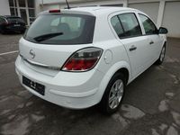 Gebraucht Opel Astra Selection 90 PS (66 kW) 2009 Weiß Limousine