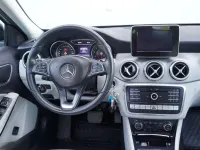 Gebraucht Mercedes GLA250 Urban 211 PS (155 kW) 2017 Silber SUV