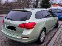 Używany Opel Astra 110 KM (80 kW) 2013 Zielony Kombi