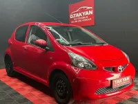 Używany Toyota Aygo Cool 68 KM (50 kW) 2009 Czerwony Hatchback