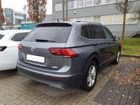 Gebraucht VW Tiguan Allspace Comfortline 200 PS (147 kW) 2020 Grau SUV