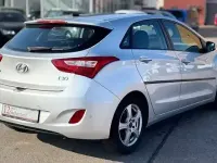 Usado Hyundai i30 Edition 135 CV (99 kW) 2014 Plateado Berlina