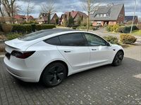 Gebraucht Tesla Model 3 Standard Range Plus 239 kW (325 PS) 2021 Weiß Limousine
