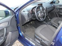 Gebraucht Audi A1 Basis 95 PS (69 kW) 2016 Blau (metallic) Limousine