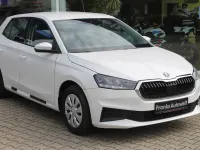 Gebraucht Skoda Fabia Active 65 PS (47 kW) 2023 Weiß Kleinwagen