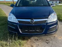 Gebraucht Opel Astra 115 PS (84 kW) 2008 Blau Kombi