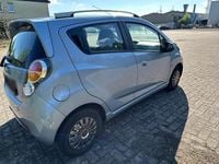 Second-hand Chevrolet Spark 80 CP (58 kW) 2011 Albastru Hatchback