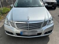 Używany Mercedes E250 204 KM (150 kW) 2010 Srebrny Sedan/Limuzyna