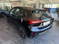 Neu Ford Focus Titanium 125 PS (91 kW) 2026 Schwarz Limousine