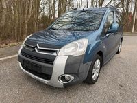 Gebraucht Citroën Berlingo 105 PS (77 kW) 2010 Blau Van / Kleinbus