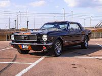 Second-hand Ford V8 275 CP (202 kW) 1966 Negru Coupe