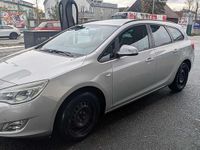 Gebraucht Opel Astra Sport 120 PS (88 kW) 2011 Silber Limousine