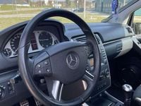 Gebraucht Mercedes B200 Sport 140 PS (102 kW) 2009 Schwarz Van / Kleinbus