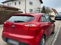 Gebraucht Kia Rio 86 PS (63 kW) 2014 Kleinwagen