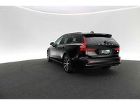 Gebraucht Volvo V60 Plus 398 PS (292 kW) 2022 Black solid stone Kombi
