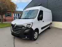 Gebraucht Renault Master Komfort 150 PS (110 kW) 2023 Weiß Van / Kleinbus