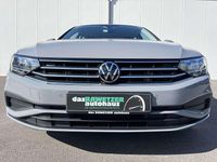 Gebraucht VW Passat R-line 150 PS (110 kW) 2022 Mondsteingrau Kombi