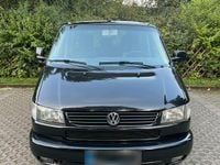 Second-hand VW Caravelle 102 CP (75 kW) 2002 Negru Van