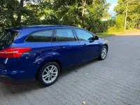 Gebraucht Ford Focus Trend 125 PS (91 kW) 2018 Blau Limousine
