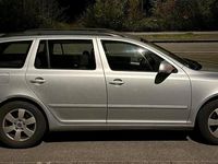 Gebraucht Skoda Octavia 122 PS (89 kW) 2011 Silber Kombi