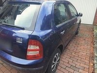 Gebraucht Skoda Fabia 63 PS (46 kW) 2003 Blau Kleinwagen