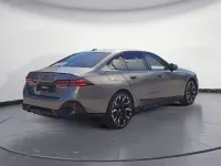 Neu BMW 540 M Sport 303 PS (222 kW) 2026 Grau Limousine