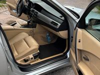 Gebraucht BMW 525 177 PS (130 kW) 2004 Silber Limousine