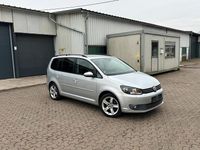 Gebraucht VW Touran Comfortline 105 PS (77 kW) 2012 Grau Van / Kleinbus