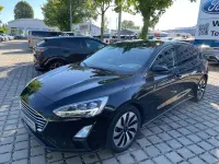 Gebraucht Ford Focus Cool & Connect 125 PS (91 kW) 2019 Iridiumschwarz metallic Limousine