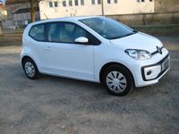 Second-hand VW up! 65 CP (47 kW) 2020 Alb Hatchback