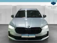Neu Skoda Superb SportLine 150 PS (110 kW) 2025 Silber Kombi