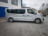 Gebraucht Opel Vivaro 125 PS (91 kW) 2016 Silber Van / Kleinbus