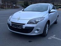 Gebraucht Renault Mégane 110 PS (80 kW) 2009 Silber Limousine