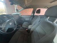 Second-hand VW Golf IV 2005 Argintiu Hatchback