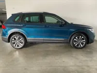 Gebraucht VW Tiguan United 150 PS (110 kW) 2020 Nightshade blue metallic (metallic) SUV