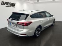Gebraucht Ford Focus Titanium 126 PS (92 kW) 2025 Silber Kombi