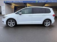 Gebraucht VW Touran Active 150 PS (110 kW) 2022 Weiß Van / Kleinbus