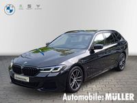 Gebraucht BMW 520 M Sport 190 PS (139 kW) 2022 Black sapphire metallic Kombi