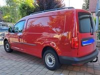 Gebraucht VW Caddy Maxi 110 PS (80 kW) 2017 Rot Van / Kleinbus