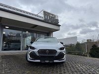 Neu Renault Clio V Techno 158 PS (116 kW) 2025 Rafale grau Limousine