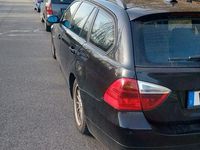 Gebraucht BMW 320 177 PS (130 kW) 2008 Schwarz Kombi