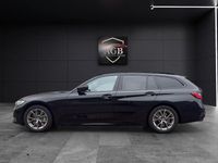 Gebraucht BMW 330 Sport Line 286 PS (210 kW) 2022 Schwarz Kombi