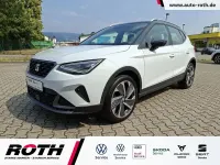Gebraucht Seat Arona FR 110 PS (80 kW) 2023 "nevada" weiss SUV