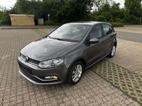 Gebraucht VW Polo Comfortline 75 PS (55 kW) 2015 Grau Limousine